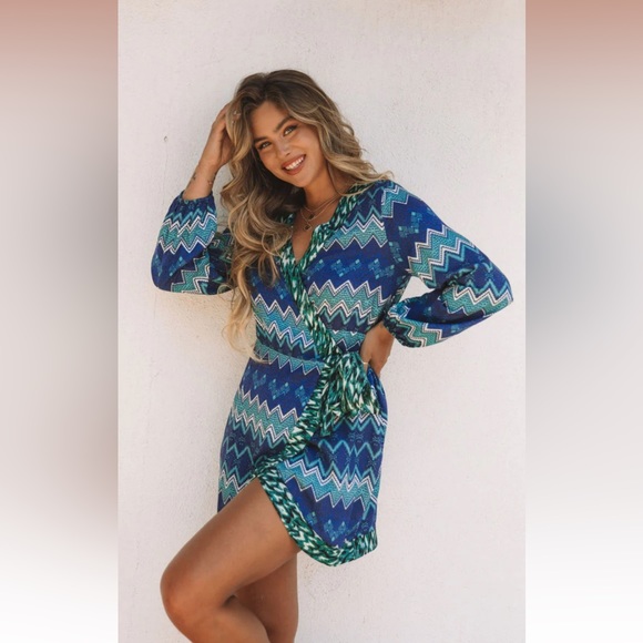 VICI Wrap Dress NWOT - Picture 2 of 5